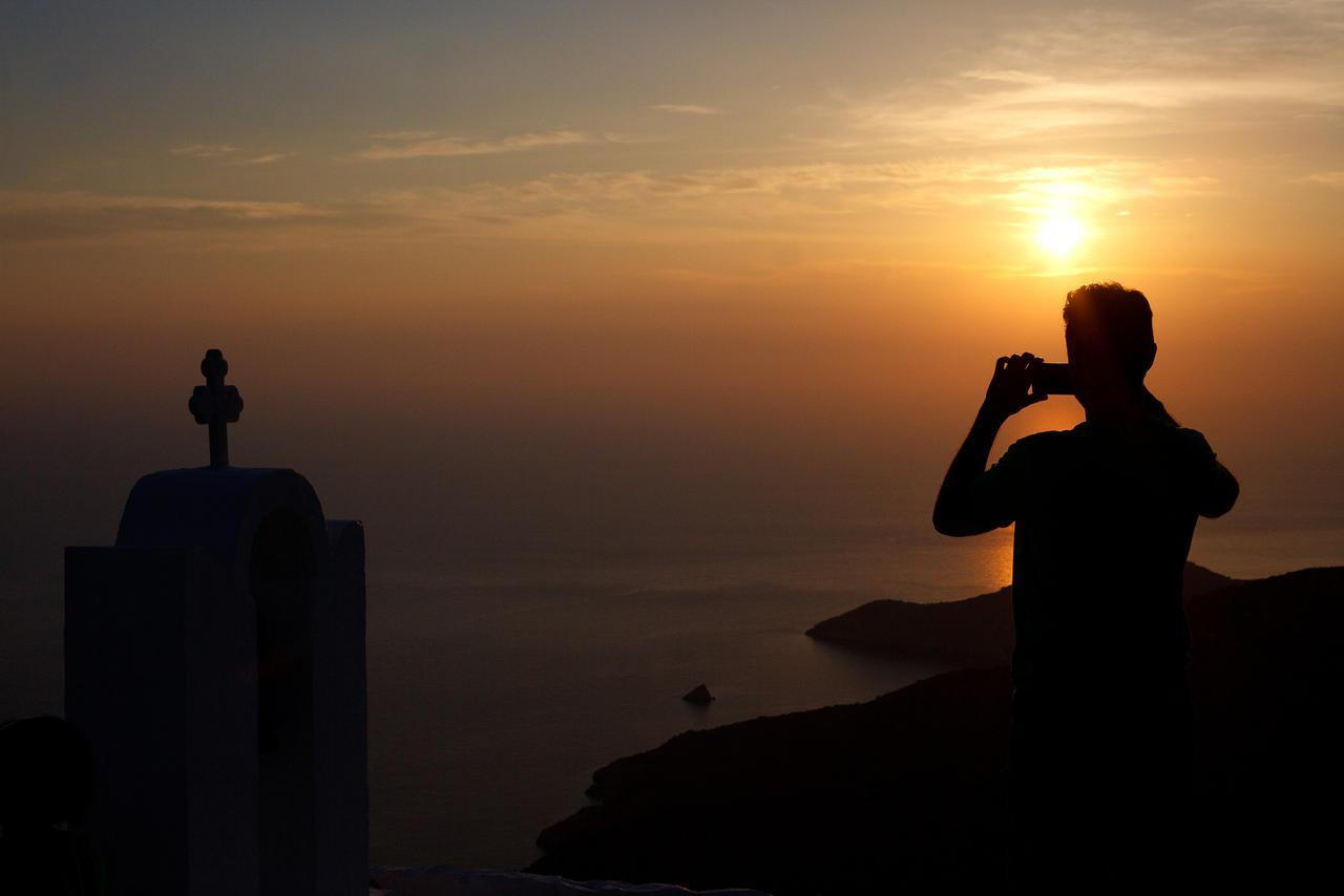 Aparthotel Το Κατἑ Artemonas Exteriér fotografie